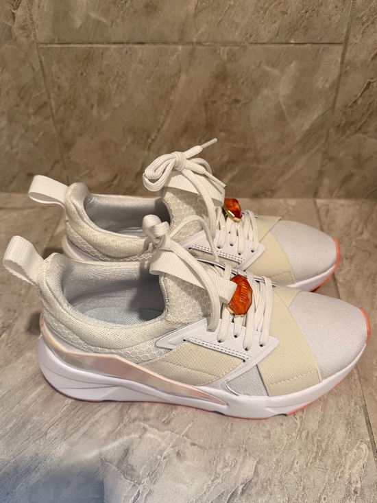 NWOT Puma Muse X5 Sneaker - Picture 5 of 9